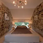 Stylish With Pool, Casa vacanze