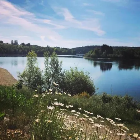 Stylish With Pool, Дом отдыха